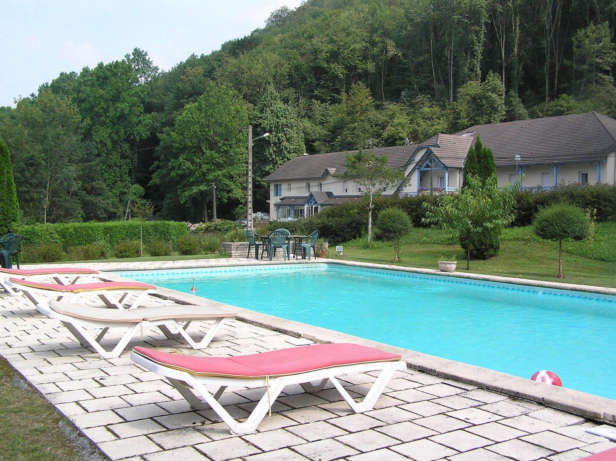 Au Bon Coin Hotel Lurbe-Saint-Christau Exterior photo